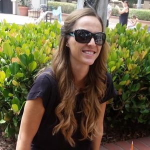 Meet your Posher, Whitney